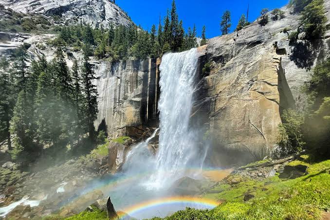 Yosemite National Park: A Journey Through Nature's Grandeur